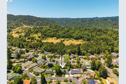 102 Brookfield Dr, Moraga, CA 94556 - Photo 8