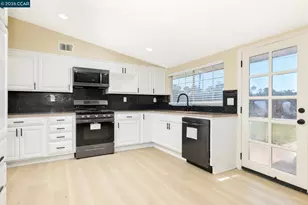 618 Virginia Dr, Rio Vista, CA 94571 - Photo 2