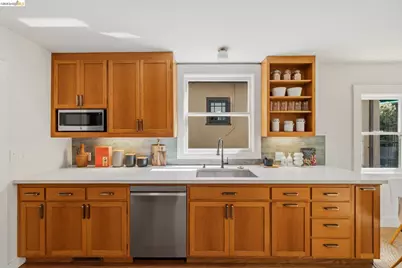 1788 San Lorenzo Ave, Berkeley, CA 94707 - Photo 18