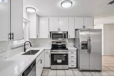 554 Chestnut Ave, Tracy, CA 95376 - Photo 8