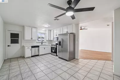 554 Chestnut Ave, Tracy, CA 95376 - Photo 6