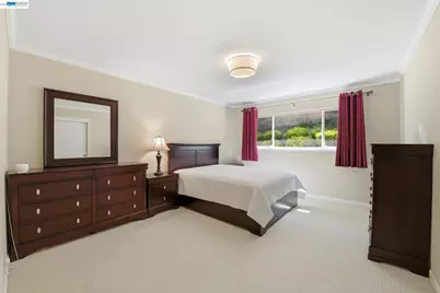1961 Marineview Dr, San Leandro, CA 94577 - Photo 16