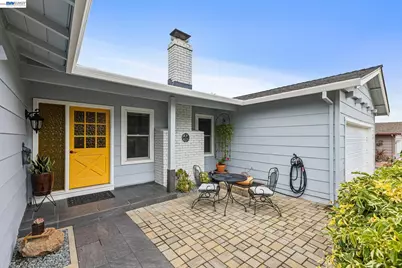 7747 Desertwood Ln, Pleasanton, CA 94588 - Photo 2