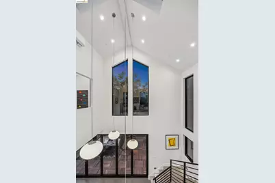 1517 Fairview St, Berkeley, CA 94703 - Photo 48