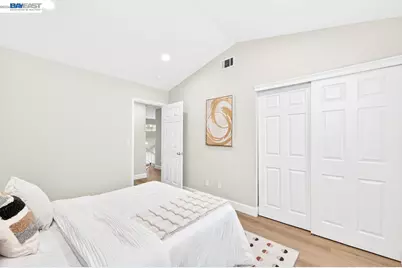 7361 Stonedale Dr, Pleasanton, CA 94588 - Photo 22