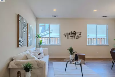 2586 Tampico Dr, Bay Point, CA 94565 - Photo 6