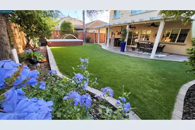 906 Scenic Ct, Brentwood, CA 94513 - Photo 12