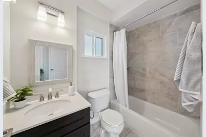 969 63rd St, Oakland, CA 94608 - Photo 32