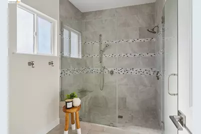 969 63rd St, Oakland, CA 94608 - Photo 40