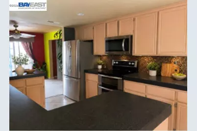 101 Garrido Court, Vallejo, CA 94591 - Photo 6