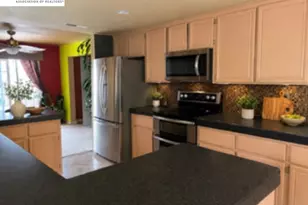 101 Garrido Ct, Vallejo, CA 94591 - Photo 6