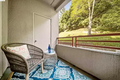 320 Caldecott #116, Oakland, CA 94618 - Photo 16