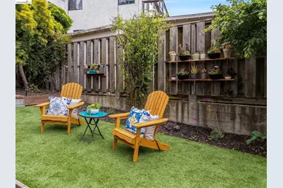 1635 Aqua Vista Rd, Richmond, CA 94805 - Photo 2