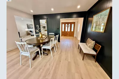 17880 Apricot Way, Castro Valley, CA 94546 - Photo 22