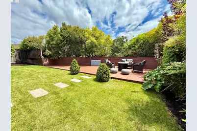17880 Apricot Way, Castro Valley, CA 94546 - Photo 62