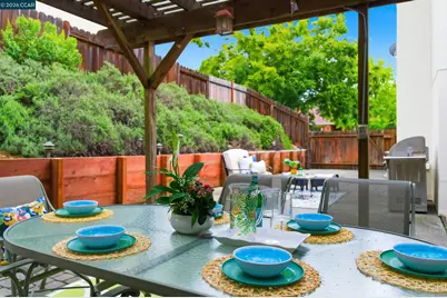 877 Dover Cir, Benicia, CA 94510 - Photo 50