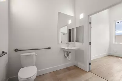 1545 32nd Street #110, Oakland, CA 94608 - Photo 18