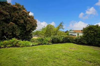 641 Donna Mae Ct, El Sobrante, CA 94803 - Photo 32