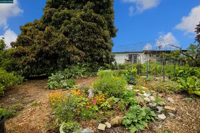 641 Donna Mae Ct, El Sobrante, CA 94803 - Photo 24