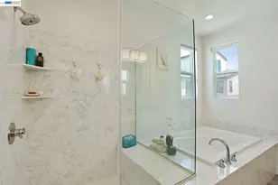 5977 Lombard St, Dublin, CA 94568 - Photo 14
