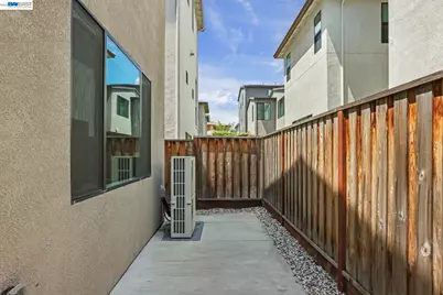5977 Lombard St, Dublin, CA 94568 - Photo 50
