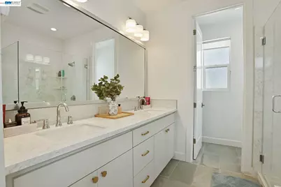 5977 Lombard St, Dublin, CA 94568 - Photo 12