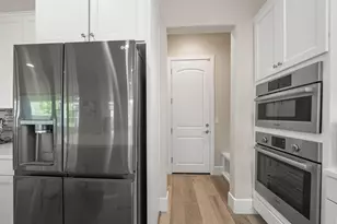 7200 Kylemore Ct, Dublin, CA 94568 - Photo 6