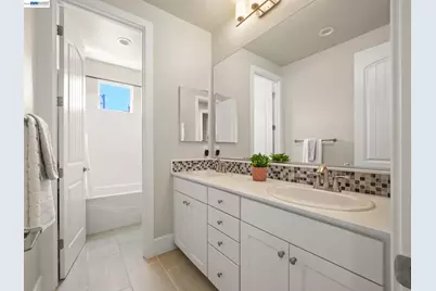 7200 Kylemore Court, Dublin, CA 94568 - Photo 24