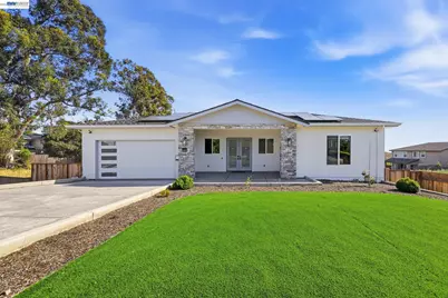 4683 Proctor Rd, Castro Valley, CA 94546 - Photo 1