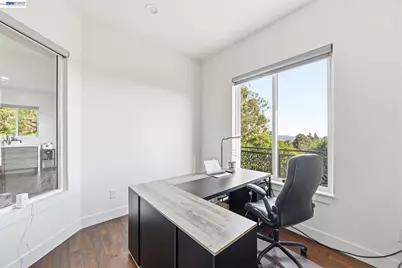 4683 Proctor Rd, Castro Valley, CA 94546 - Photo 12