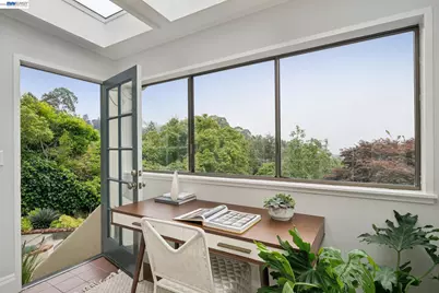 6968 Thornhill Drive, Oakland, CA 94611 - Photo 26