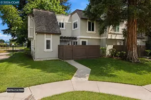 102 Luna Grande Cir, Sacramento, CA 95834 - Photo 2
