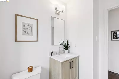 1357 25th St, Oakland, CA 94606 - Photo 32