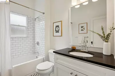 1357 25th St, Oakland, CA 94606 - Photo 20