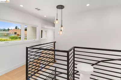 71 Sonia St, Oakland, CA 94618 - Photo 28