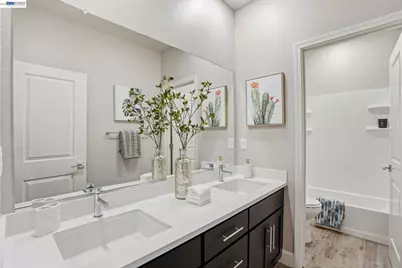 2542 Azalea Ave, Tracy, CA 95376 - Photo 22