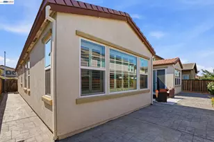 2542 Azalea Ave, Tracy, CA 95376 - Photo 48