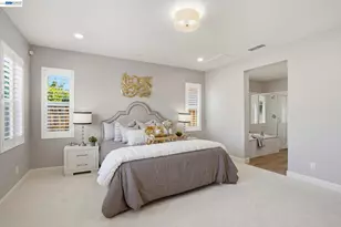 2542 Azalea Ave, Tracy, CA 95376 - Photo 18