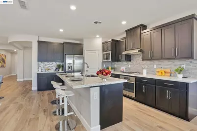 2542 Azalea Ave, Tracy, CA 95376 - Photo 14