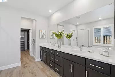 2542 Azalea Ave, Tracy, CA 95376 - Photo 36