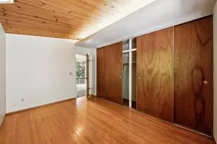 6725 Moore Dr, Oakland, CA 94611 - Photo 26
