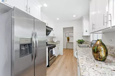 2994 Rustic Dr, San Jose, CA 95124 - Photo 18