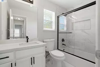 419 Pioneer Ave, Manteca, CA 95336 - Photo 28