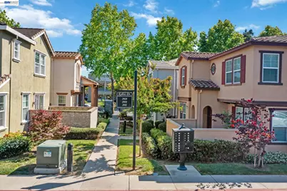 2930 Kobio Dr, Concord, CA 94519 - Photo 2