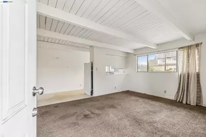 5963 Maccall Street, Oakland, CA 94609 - Photo 22