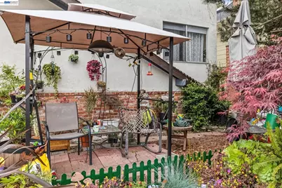 5963 Maccall Street, Oakland, CA 94609 - Photo 36