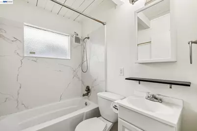 5963 Maccall Street, Oakland, CA 94609 - Photo 20