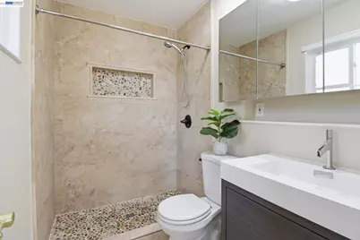 8023 Holanda Ln, Dublin, CA 94568 - Photo 12