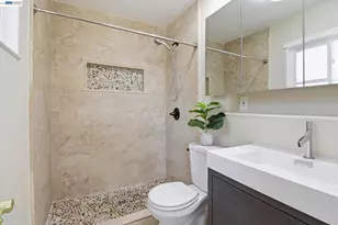 8023 Holanda Ln, Dublin, CA 94568 - Photo 12