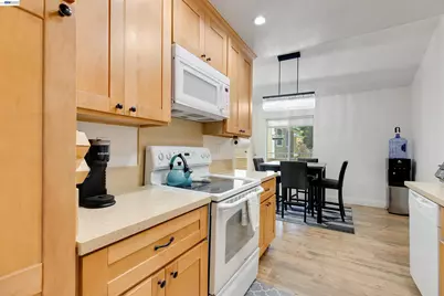 683 Center, Martinez, CA 94553 - Photo 6
